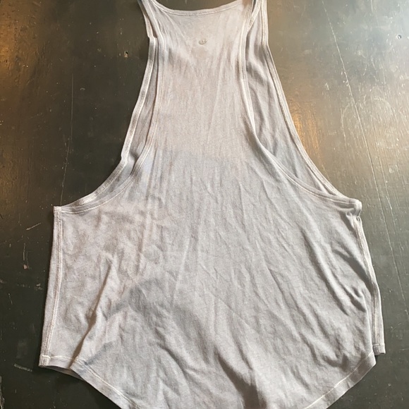 Lululemon muscle tank | size unknown - Picture 2 of 4